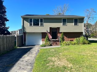 120 King St, Raynham, MA 02767