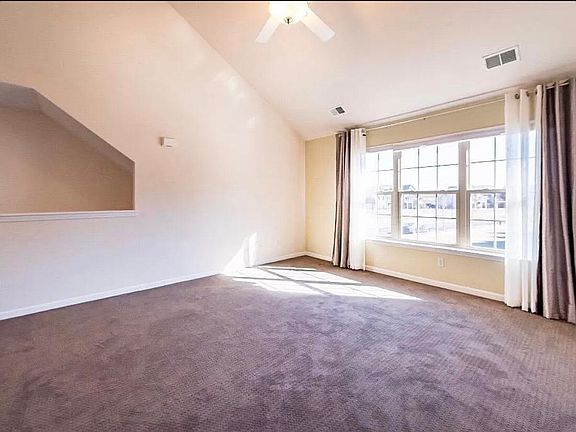 2nd image of 983 Addington Ln