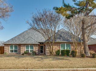 6921 Brookvale Rd, Fort Worth, TX 76132
