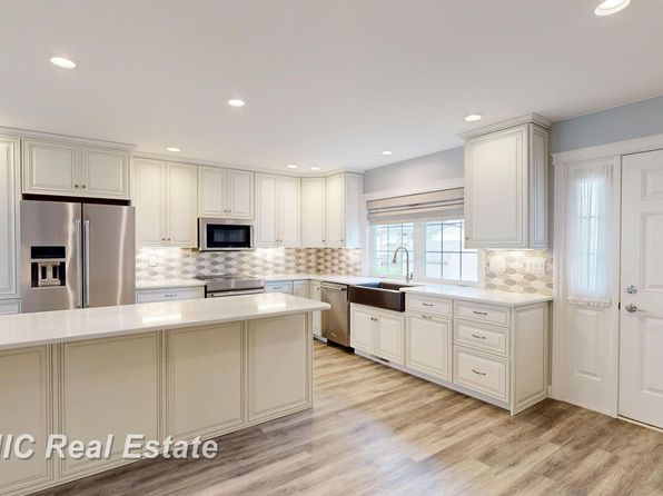 12250 Taft St, Birch Run, MI 48415