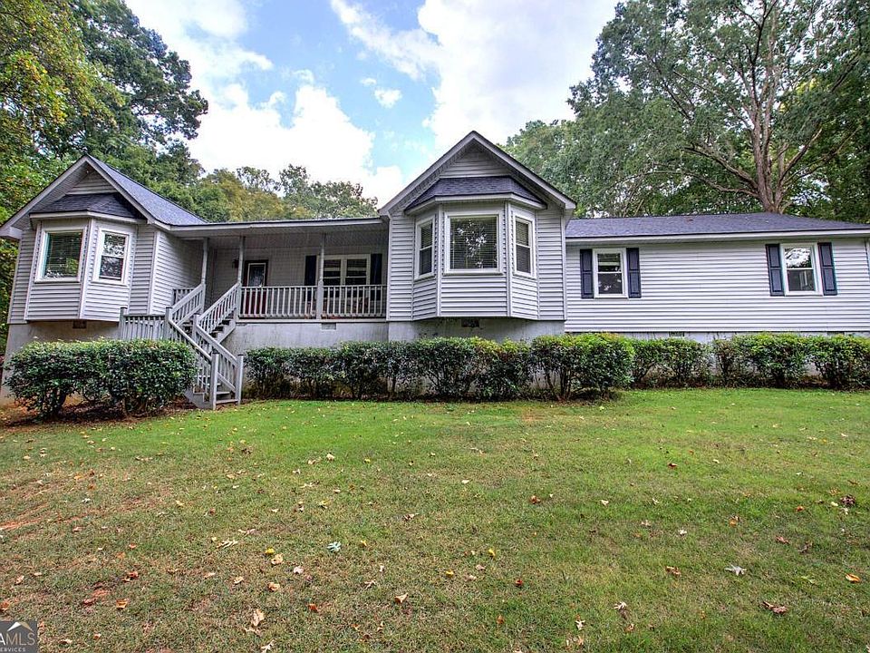 1st image of 65 Gaddis Rd NW