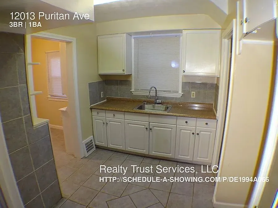 Functional 3-Bedroom Single Family Home with Detached Garage on Puritan Avenue — Photo 4