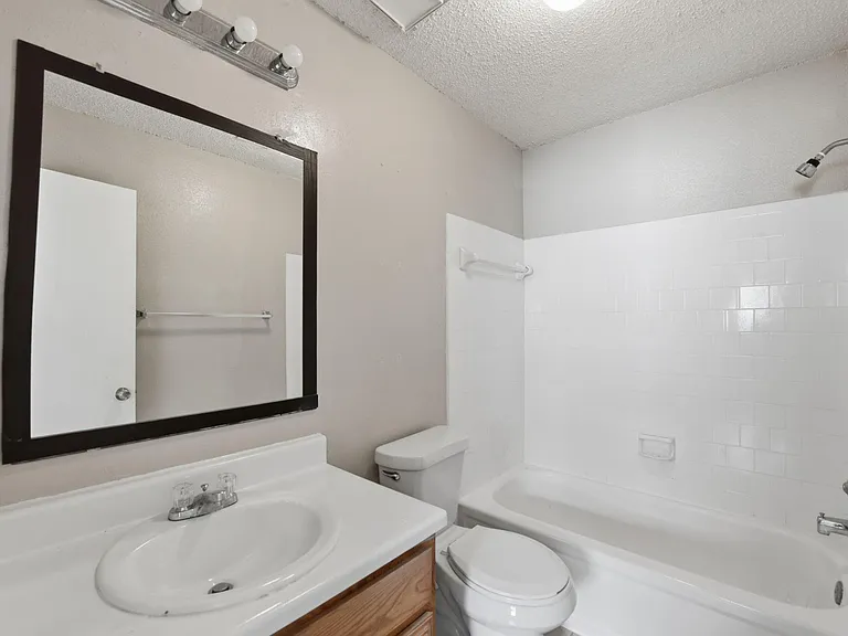 1310 Brenda Ln #C — Photo 15