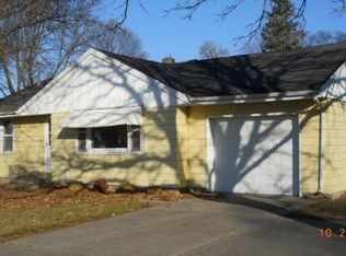 115 Linden Ave SW, Hutchinson, MN 55350