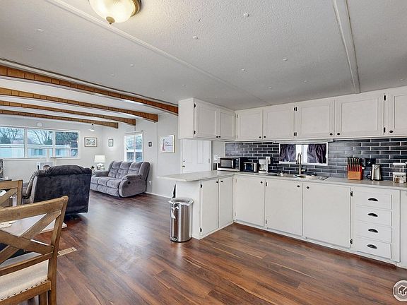 2nd image of 1601 N College Ave #33