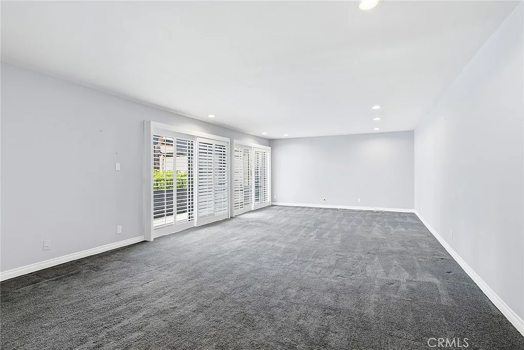 2 bed, 1690 sqft, $3,800 — Photo 4