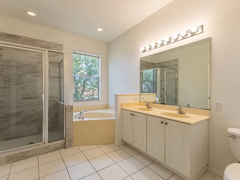 4255 Liron Ave #202 — Photo 20
