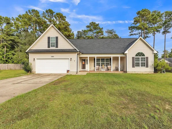 605 Bird Nest Ct, Stedman, NC 28391