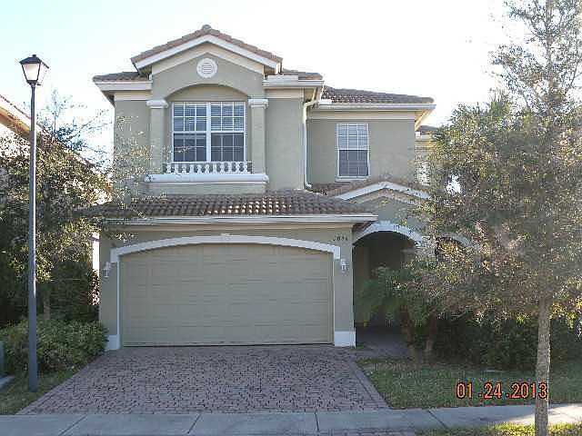 1st image of 1044 NW Leonardo Cir