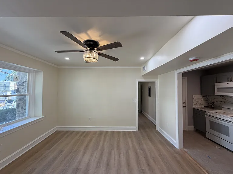 1651 W Grange Ave #2 — Photo 4