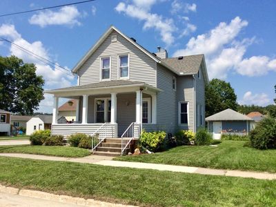 712 Heivly St, Decorah, IA, 52101