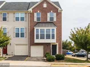 25251 Gothic Sq, Chantilly, VA 20152