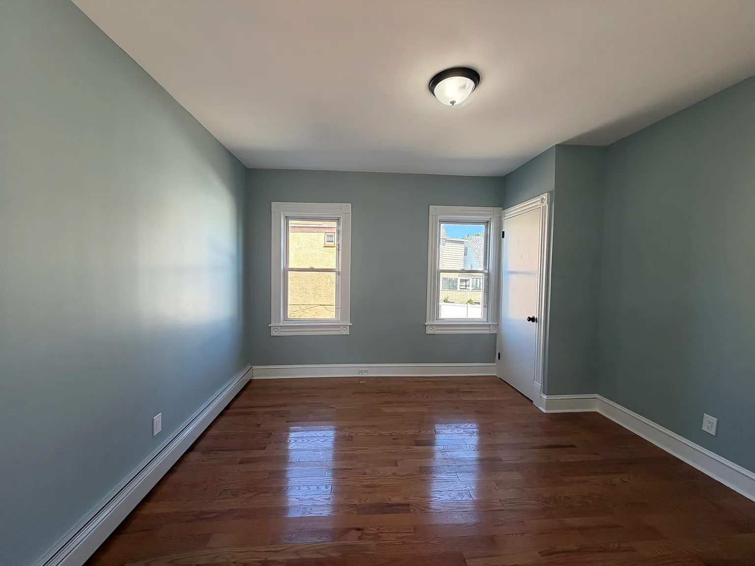 3 bed, 1101 sqft, $1,700 — Photo 4