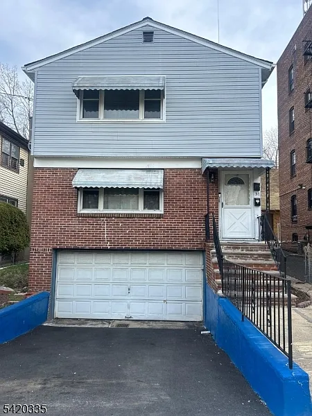 31 Yale Ave