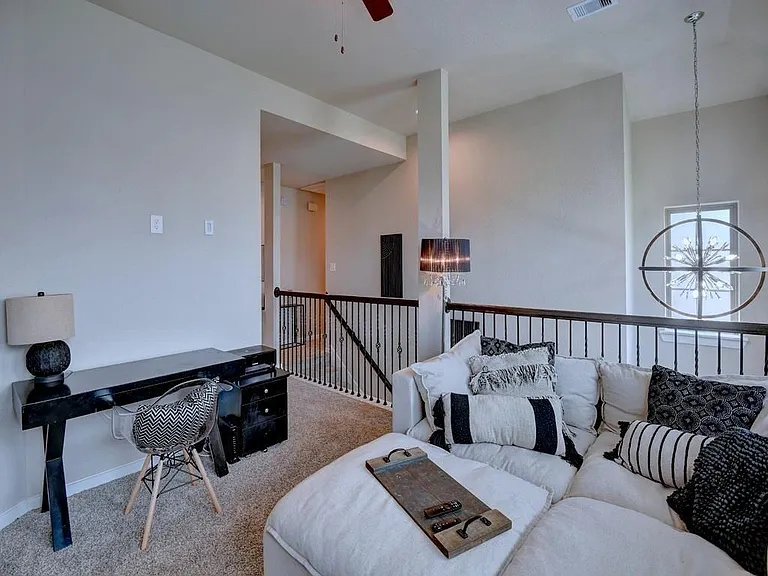 2543 Manor Valley Ct — Photo 16