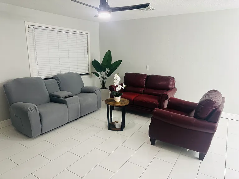 7306 Winchester Dr — Photo 2