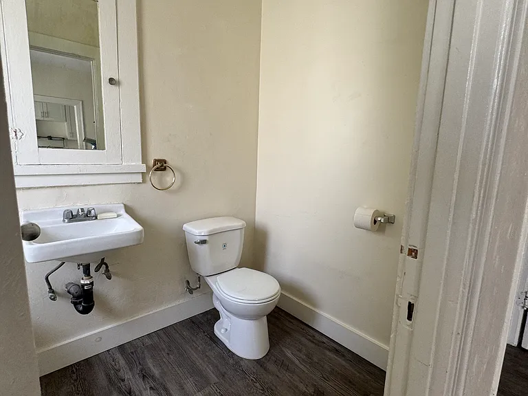 206 N New Hampshire Ave #10 — Photo 6