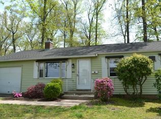 106 Goff Rd, Wethersfield, CT 06109
