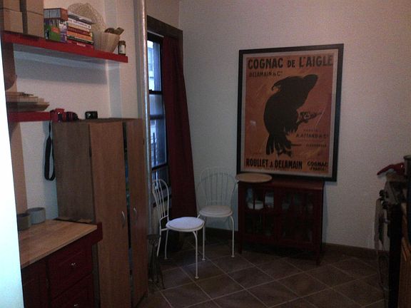 3rd image of 68 Saint Pauls Pl APT B2