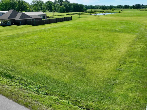 451 Saint George Rd, Schriever, LA 70395