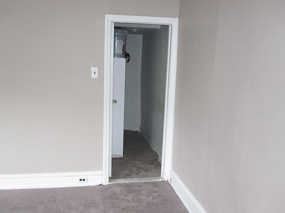 2nd image of 1627 Wolf St Floor 2