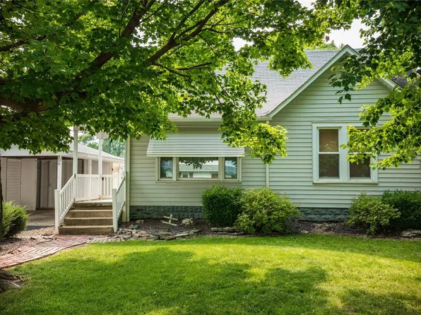 806 Poplar St, Jerseyville, IL 62052