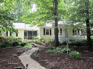 2948 Hendriske Rd, Young Harris, GA 30582