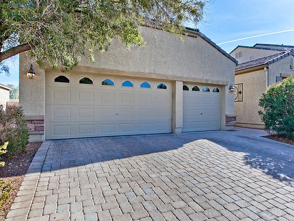 2nd image of 8112 Hopscotch St