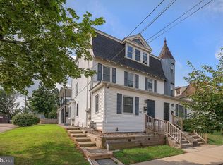 324 4th Ave #2, Phoenixville, PA 19460