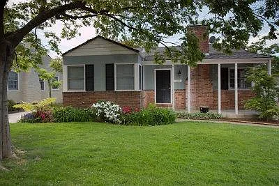 5228 G St — Photo 2