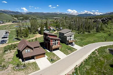 Setting in Elk Creek area of Grand Park
