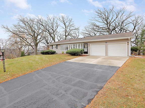 2nd image of 4928 Barbara Dr