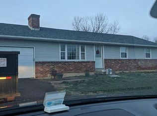 2090 Perkiomenville Rd, Harleysville, PA 19438