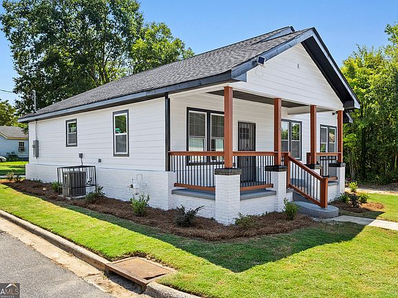 2nd image of 2652 Antioch Rd