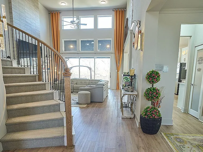 556 Wickerdale Way — Photo 11