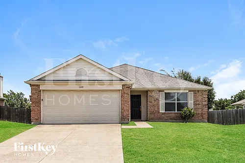 1600 Shady Shores Dr Photo 1