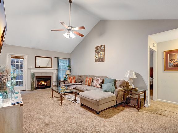 3rd image of 329 Mills Dr