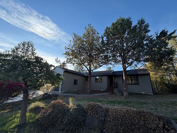 2nd image of 2741 NE Laramie Way