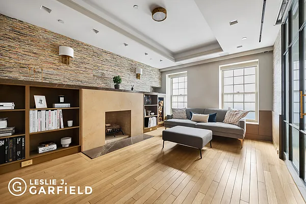 Sold by Leslie J. Garfield | media 24