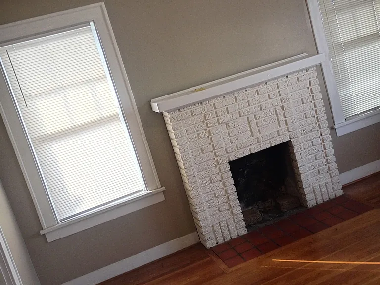 State Street Apartments — Photo 17