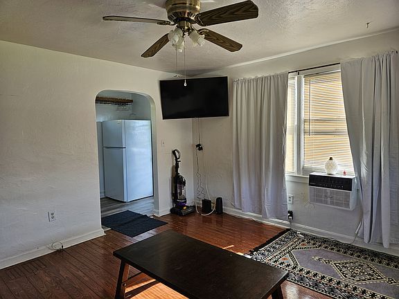 2nd image of 121 Flamingo Ave Unit 2