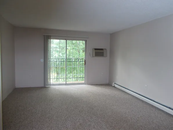 12 Saint James Pl, Nashua, NH