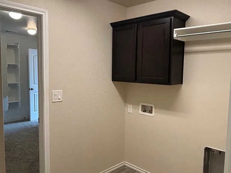 1023 E 90th Ct — Photo 15