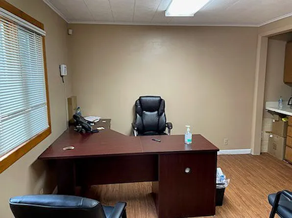 4713 State St, Saginaw, MI 48603