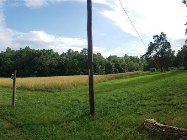 400 Plemmons Rd, Lewisville, NC 27023