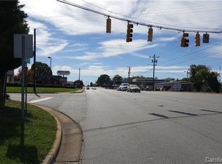 1806 12th Ave NE, Hickory, NC 28601