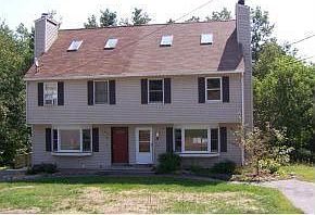 2nd image of 18 Blackberry Rd