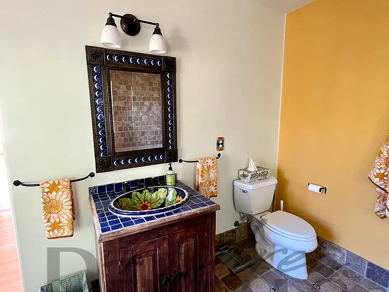 111 El Camino Real — Photo 48