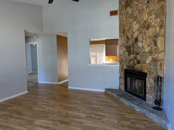 240 Tallulah Trl, Warner Robins, GA 31088