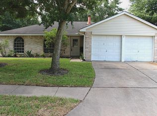 16223 Dew Drop Ln, Houston, TX 77095